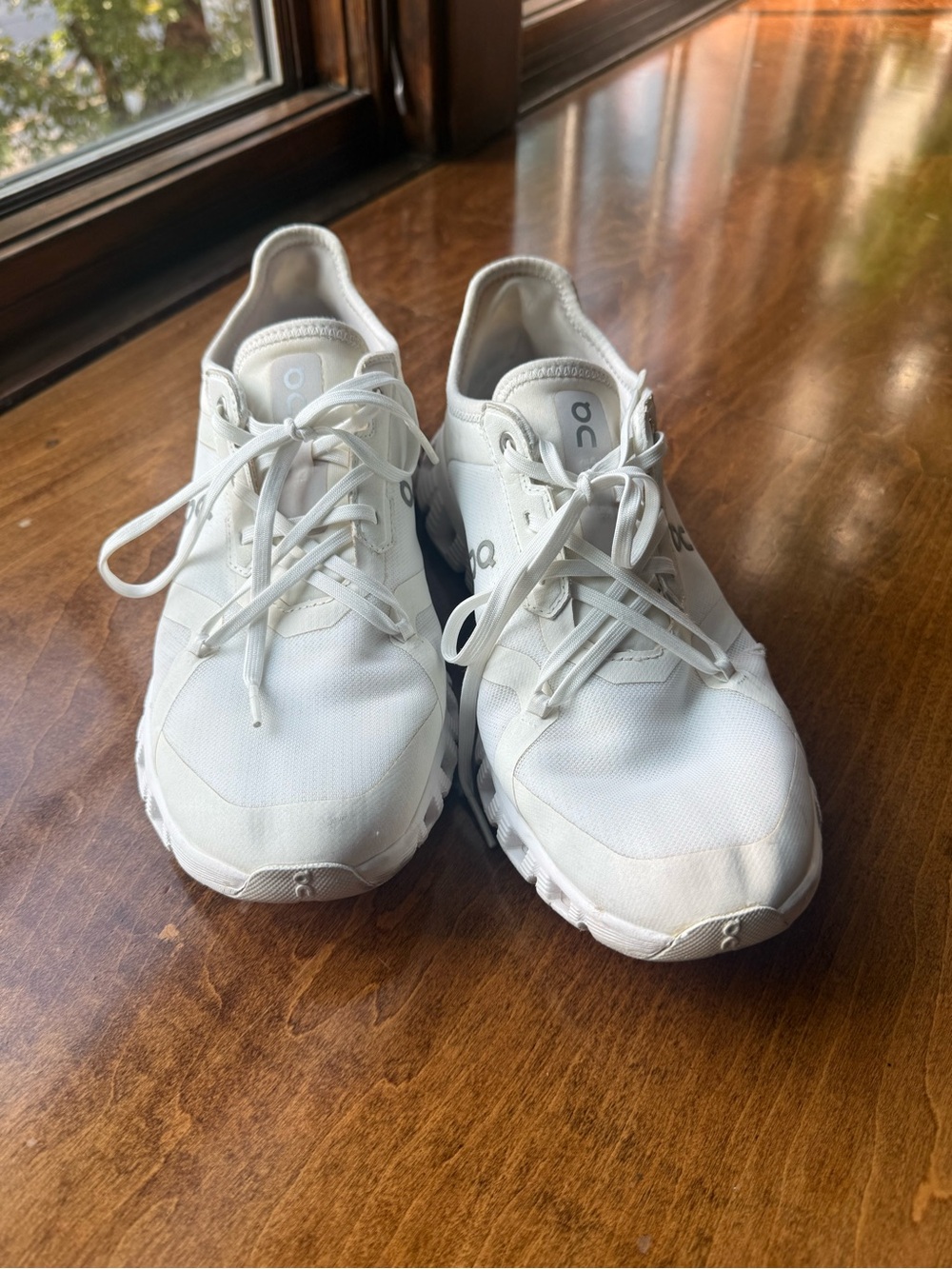 On Running Cloud Women’s Running Shoes - White